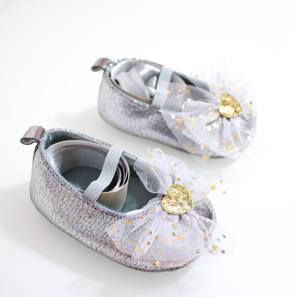 Silver Statement Bow Princess Baby Girl Shoes - Picture 7 of 8
